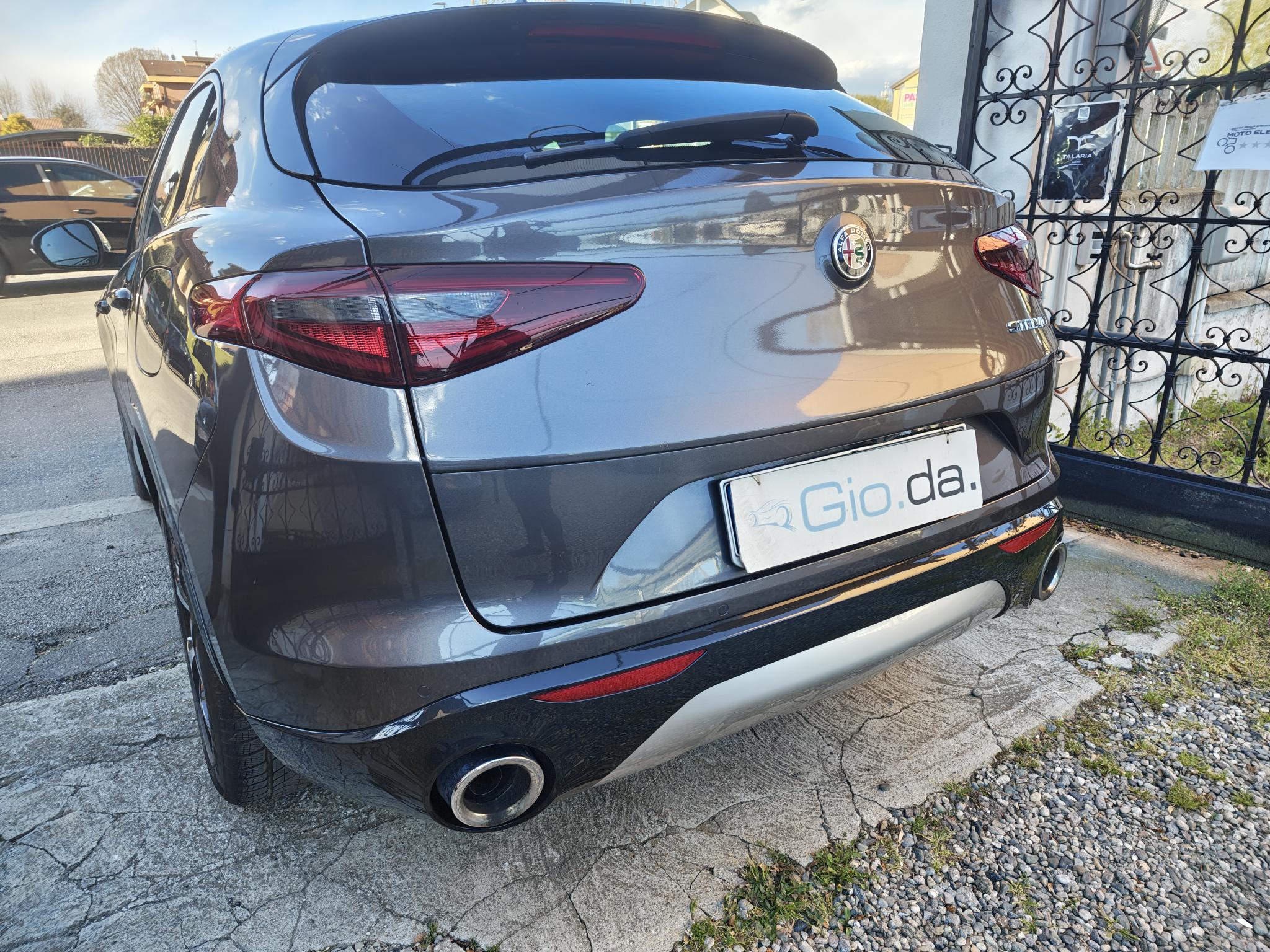 ALFA ROMEO STELVIO 2.2 210CV KM 81600- 2021