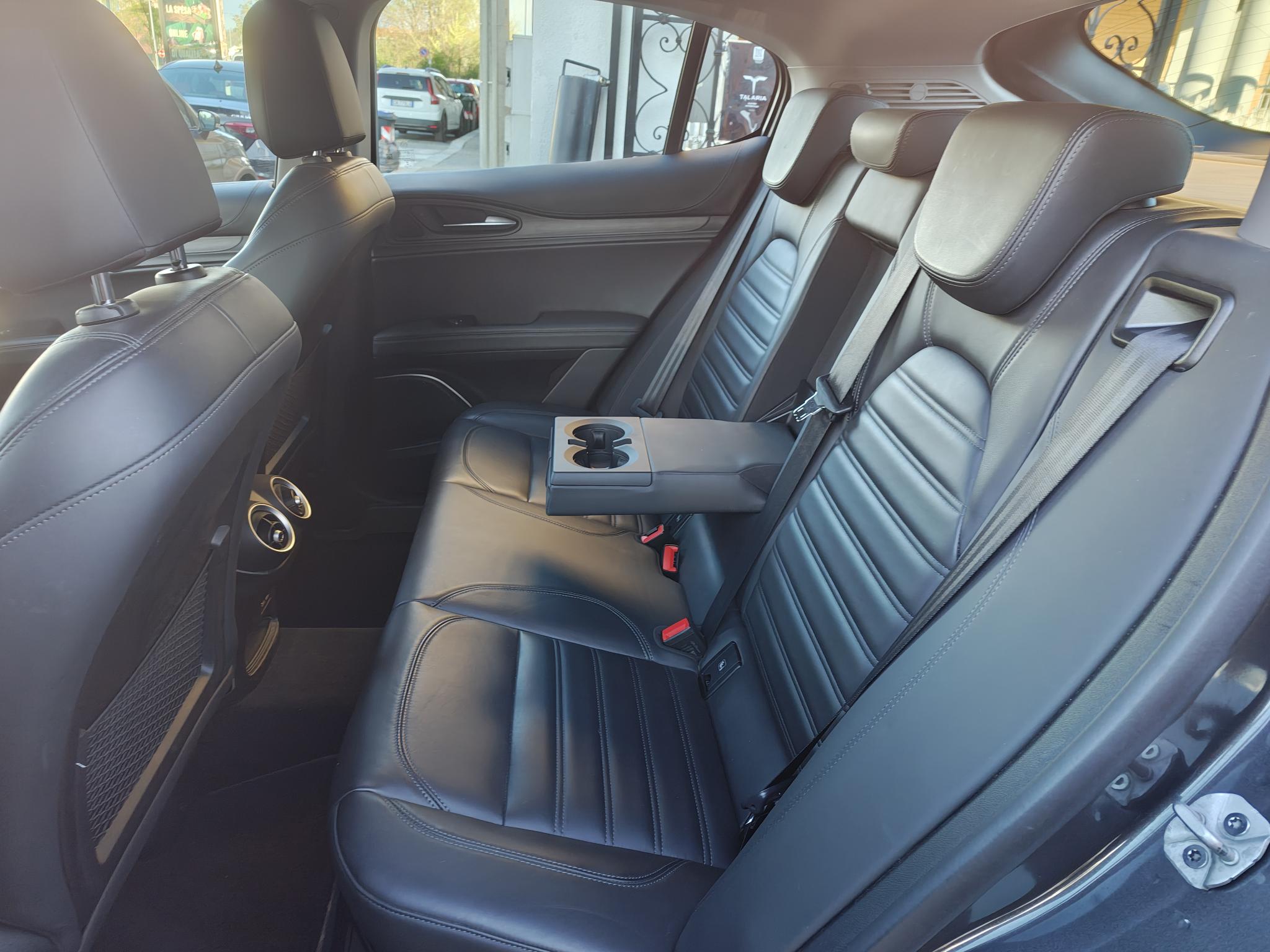 ALFA ROMEO STELVIO 2.2 210CV KM 81600- 2021
