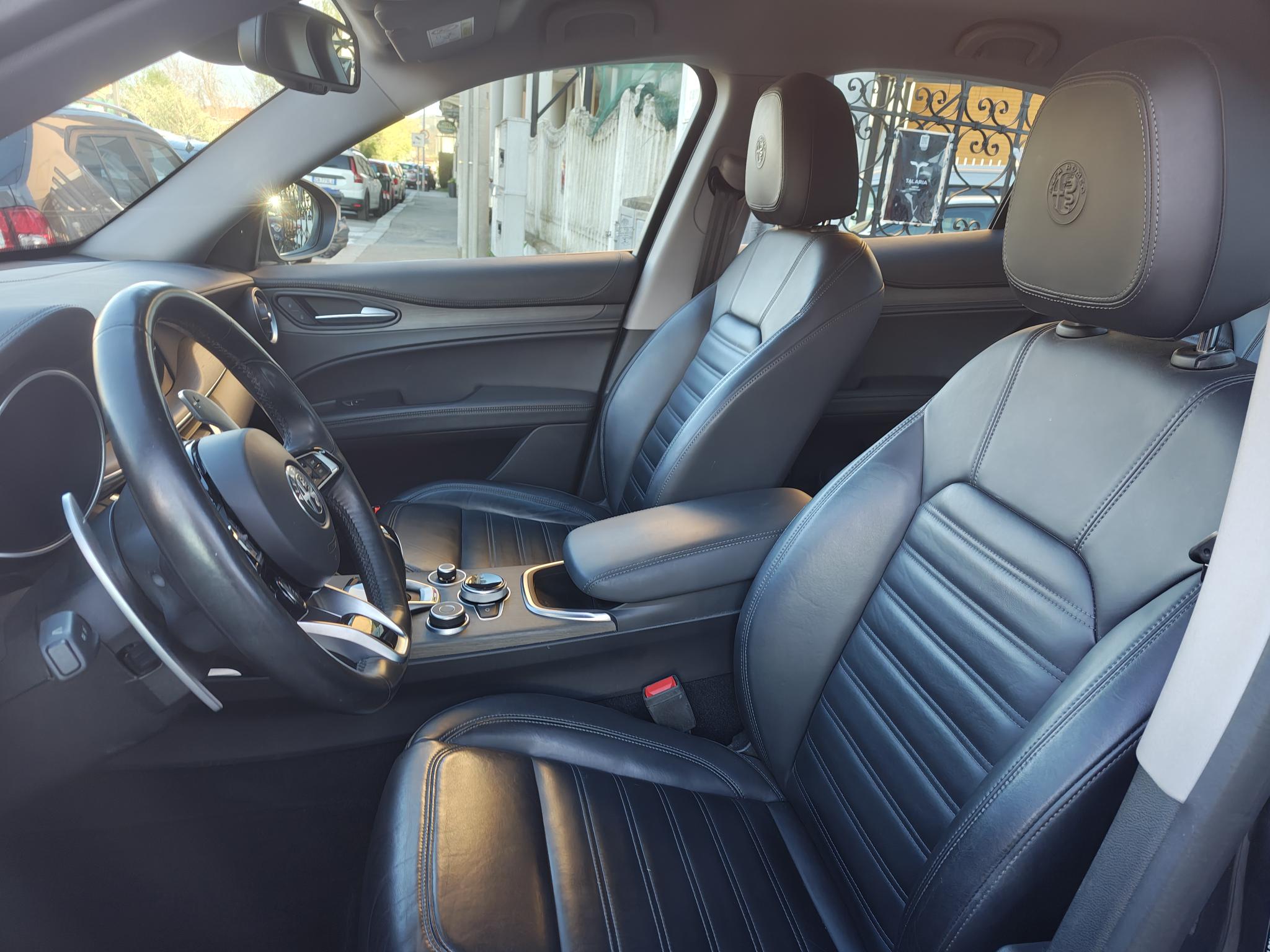 ALFA ROMEO STELVIO 2.2 210CV KM 81600- 2021