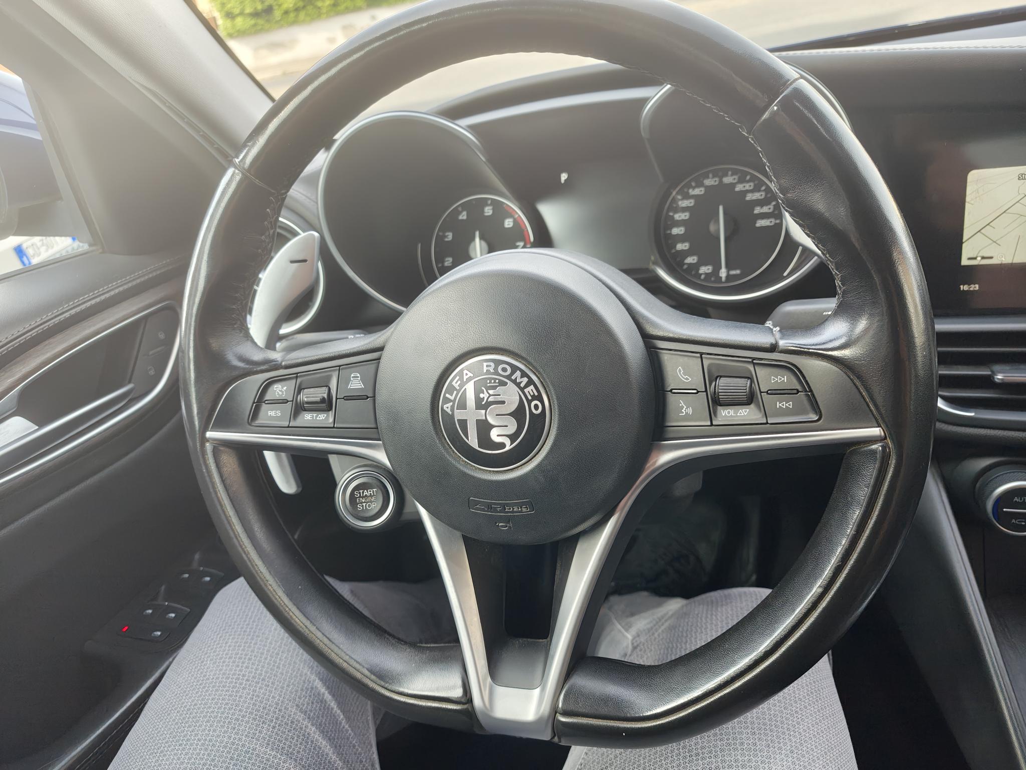 ALFA ROMEO GIULIA 2.0 200CV KM 126000- 2018